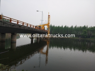 Heavy Duty OLVO FM400 8X4 Bridge Inspection Truck Low Oil Consumption